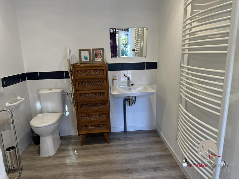 Maison - 530 m² - 21 pièces