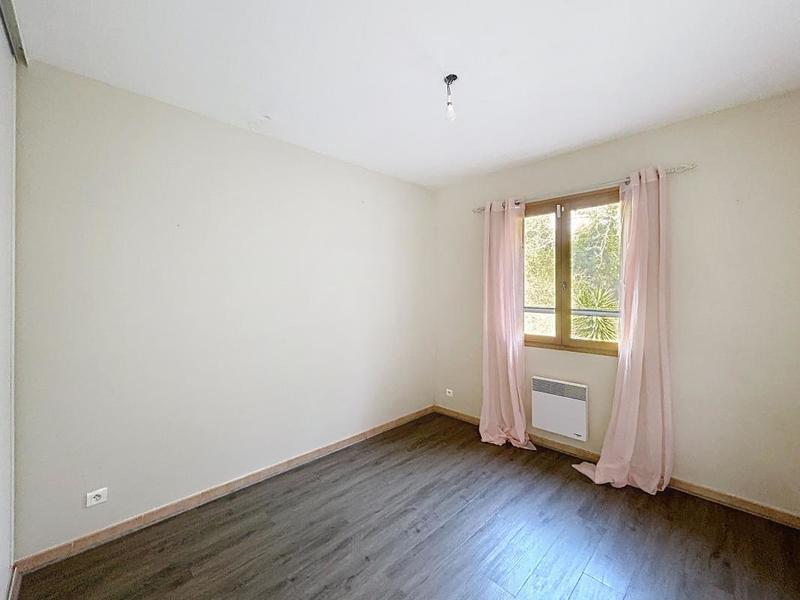 Maison - 96 m² - 4 pièces