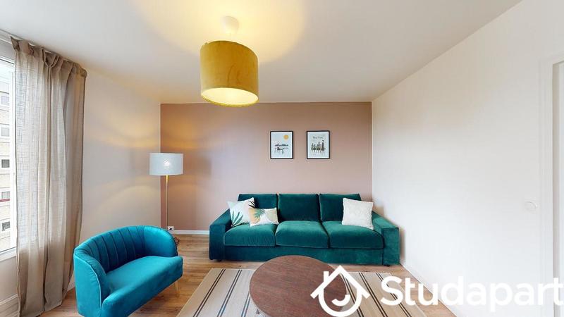 Chambre - 9 m² - 1 pièce