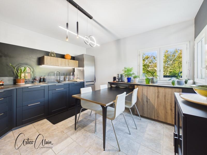 Maison - 172 m² - 6 pièces