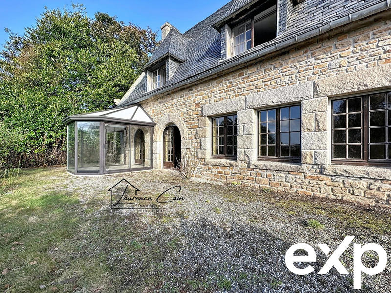 Maison - 404 m² - 12 pièces