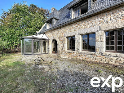 Maison - 404 m² - 12 pièces