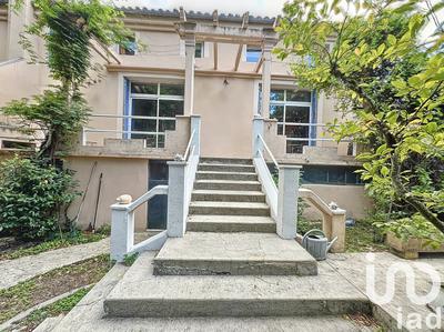 Maison de village - 216 m² - 10 pièces