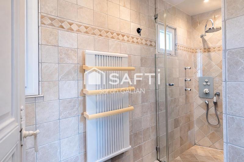 Maison - 187 m² - 6 pièces