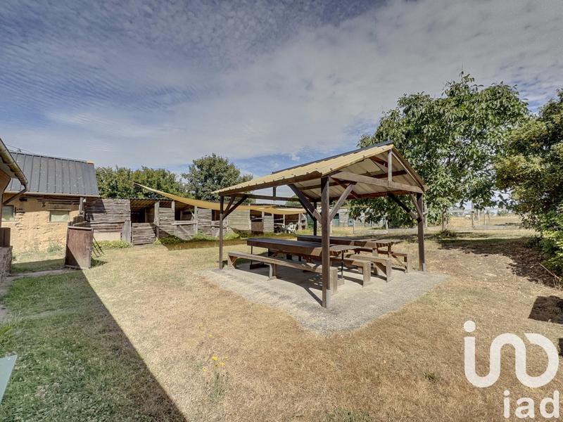 Maison - 340 m² - 9 pièces