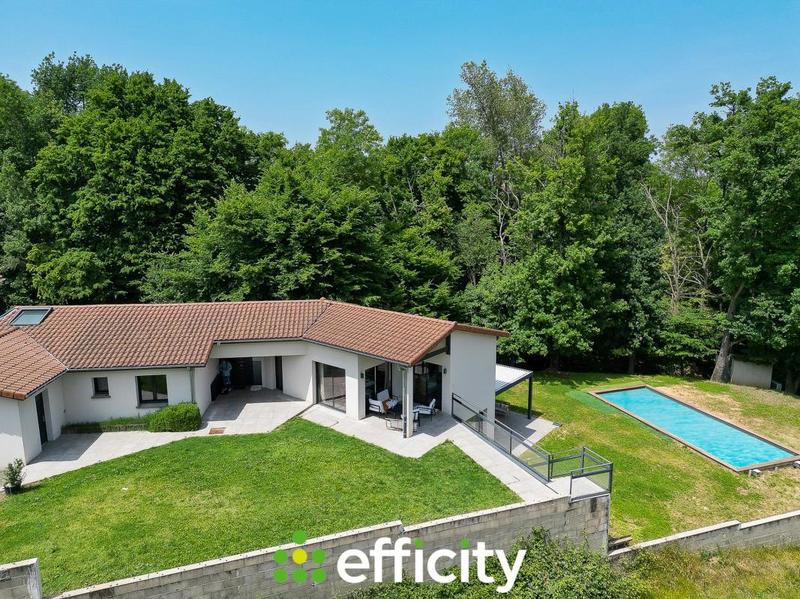 Maison - 175 m² - 7 pièces