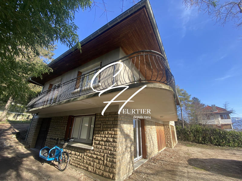 Maison - 151 m² - 6 pièces