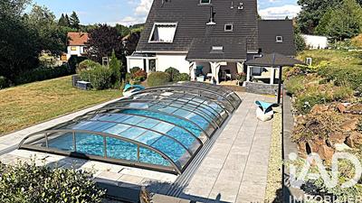 Maison - 210 m² - 7 pièces