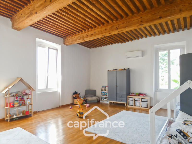 Maison de maîtres - 434 m² - 10 pièces