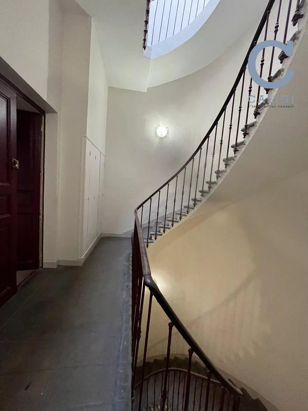 Appartement - 75 m² - 3 pièces