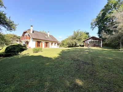 Maison - 157 m² - 7 pièces