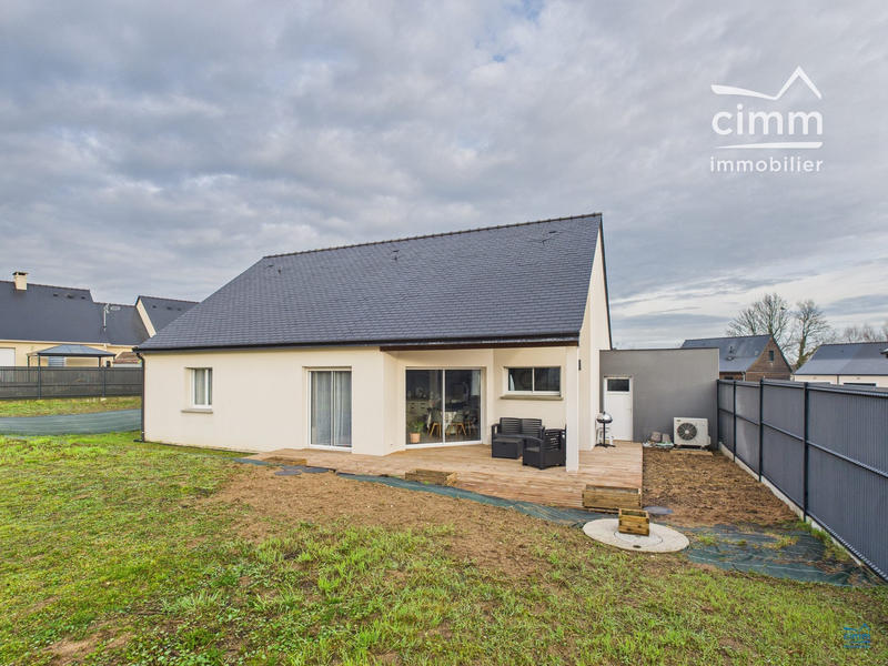 Maison - 104 m² - 4 pièces