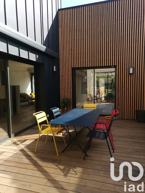 Maison de maîtres - 281 m² - 8 pièces