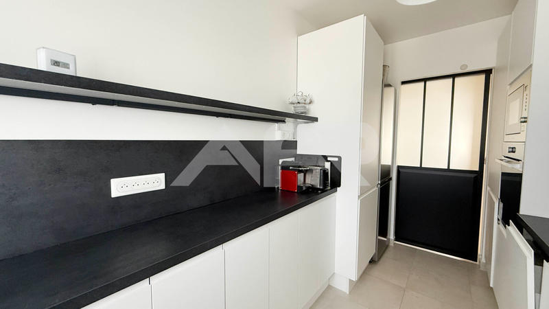 Appartement - 92 m² - 4 pièces