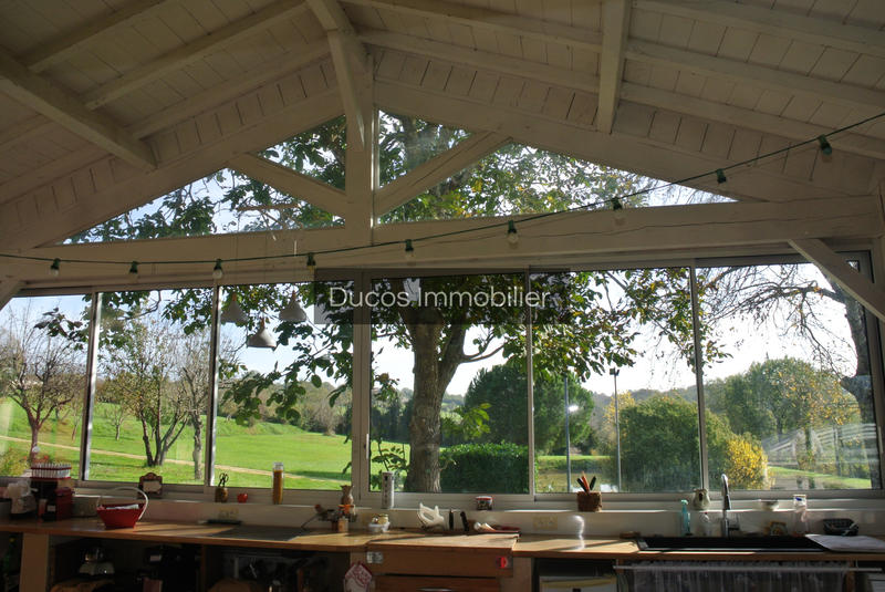 Maison - 280 m² - 6 pièces