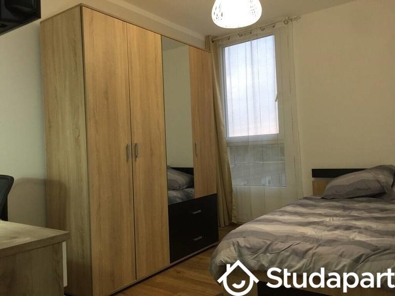 Chambre - 10 m² - 1 pièce