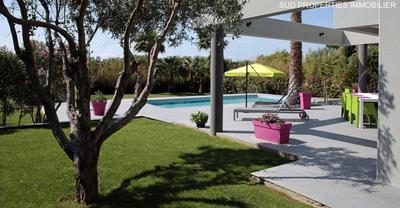 Maison - 218 m² - 7 pièces