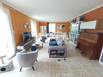 Maison - 155 m² - 6 pièces