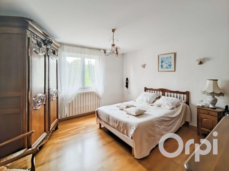 Maison - 158 m² - 7 pièces