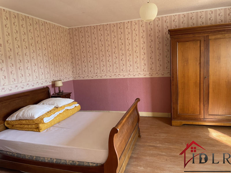 Maison - 250 m² - 7 pièces