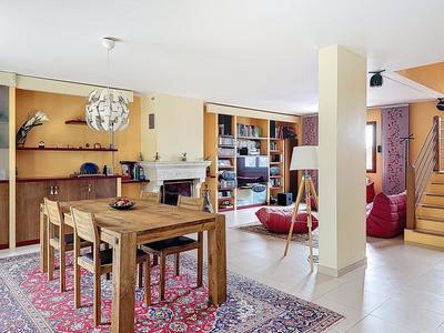 Maison - 149 m² - 7 pièces