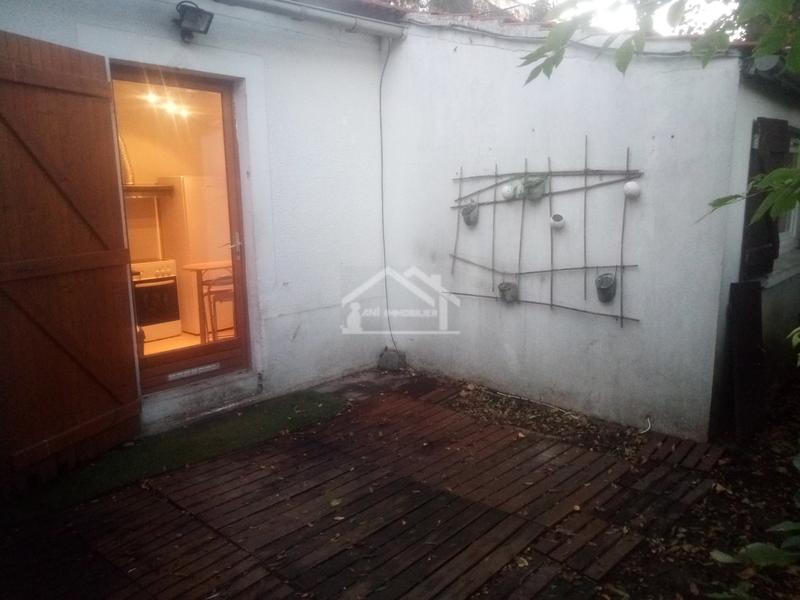 Maison - 228 m² - 12 pièces