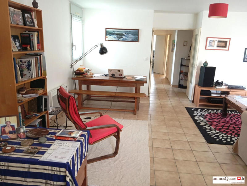 Appartement - 80 m² - 3 pièces