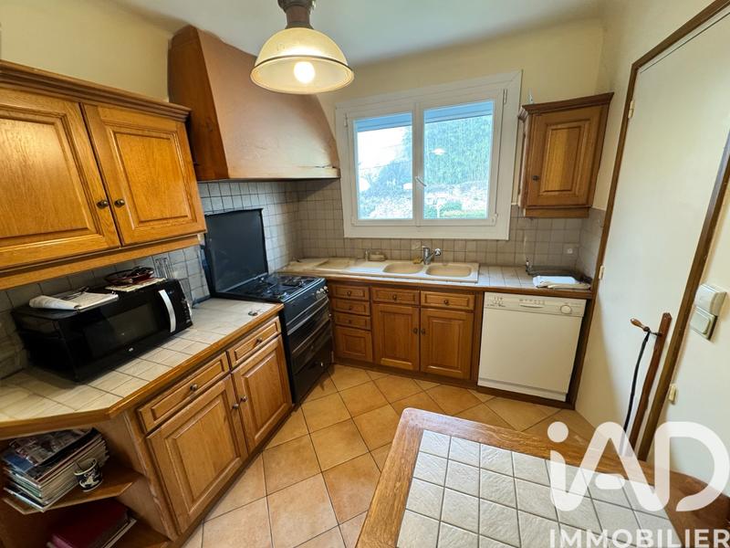 Maison - 102 m² - 4 pièces