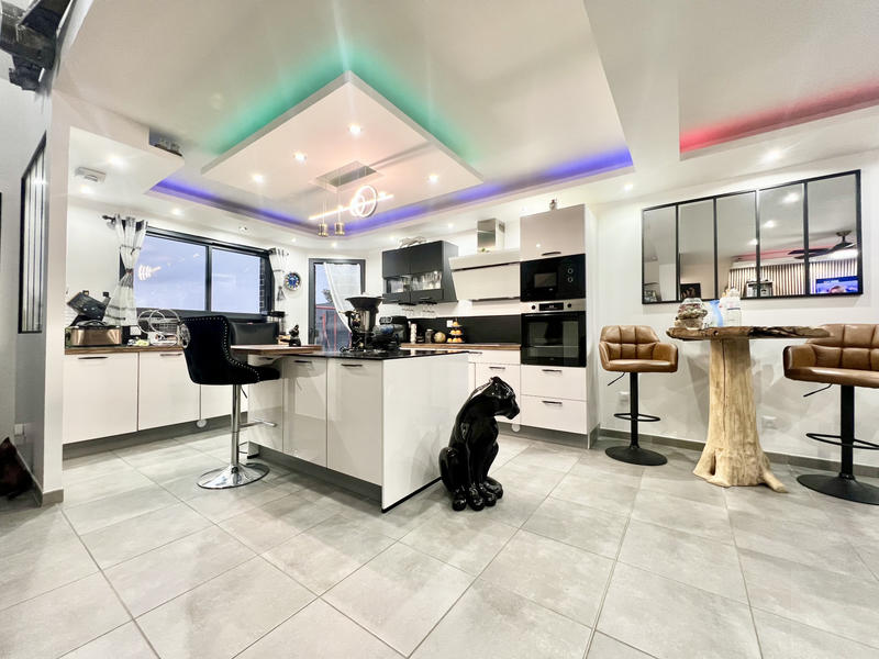 Maison - 125 m² - 6 pièces