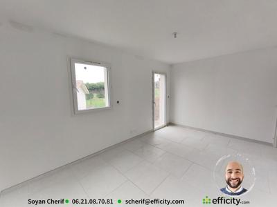 Maison - 90 m² - 5 pièces