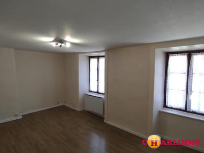 Maison traditionnelle - 69 m² - 3 pièces