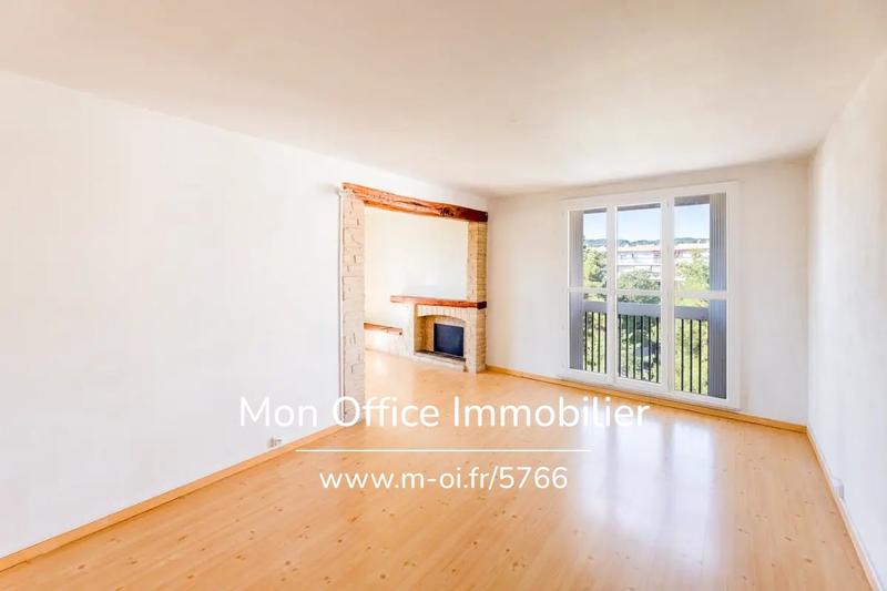 Appartement - 81 m² - 3 pièces