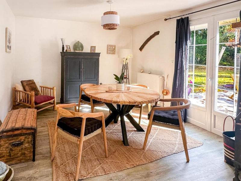 Maison traditionnelle - 162 m² - 6 pièces