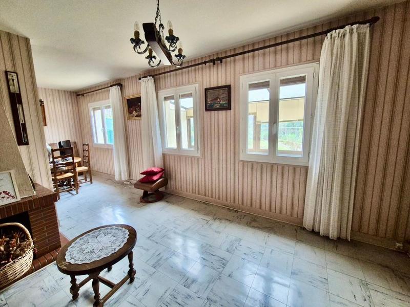 Maison - 93 m² - 4 pièces