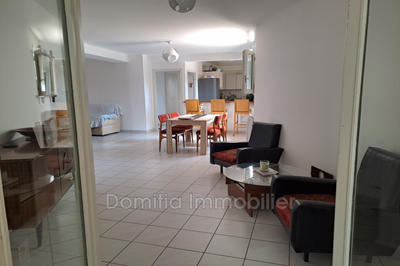 Appartement - 85 m² - 3 pièces