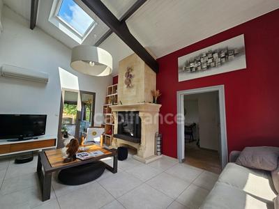 Maison - 161 m² - 6 pièces