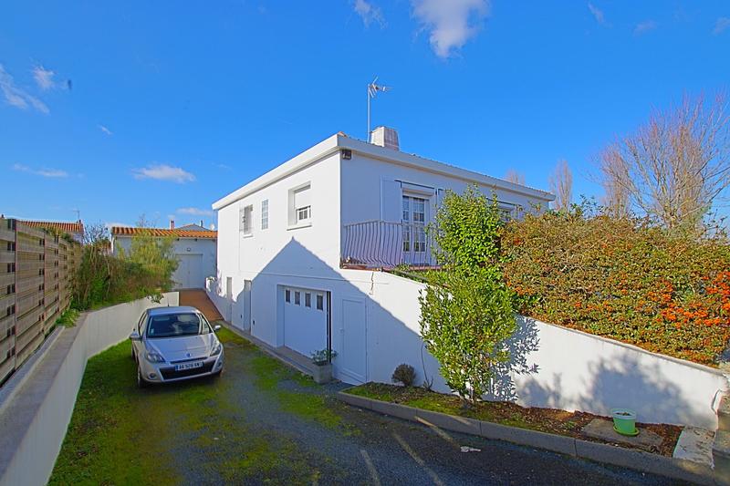 Maison traditionnelle - 133 m² - 5 pièces