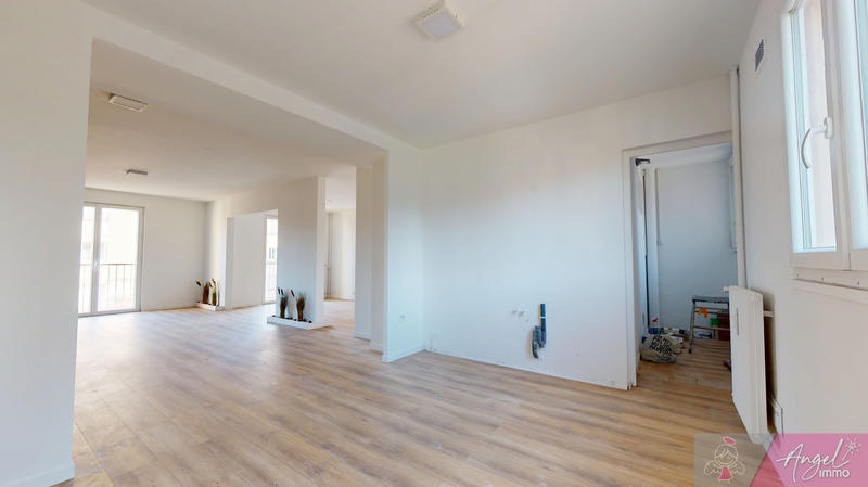 Appartement - 89 m² - 5 pièces