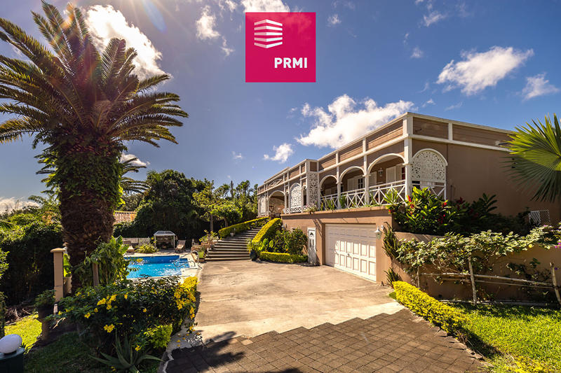 Maison - 179 m² - 5 pièces