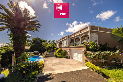 Maison - 179 m² - 5 pièces