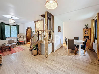 Maison - 91 m² - 7 pièces