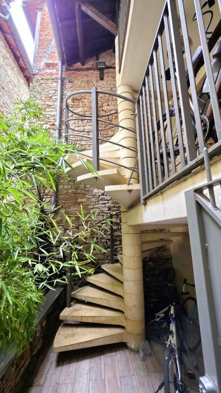 Appartement - 85 m² - 5 pièces