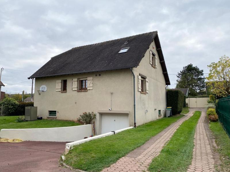 Maison - 143 m² - 5 pièces