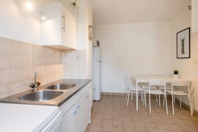 Chambre - 10 m² - 4 pièces