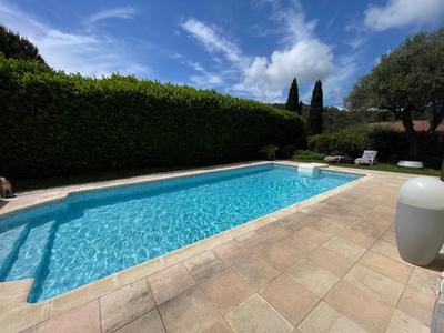 Maison - 178 m² - 7 pièces