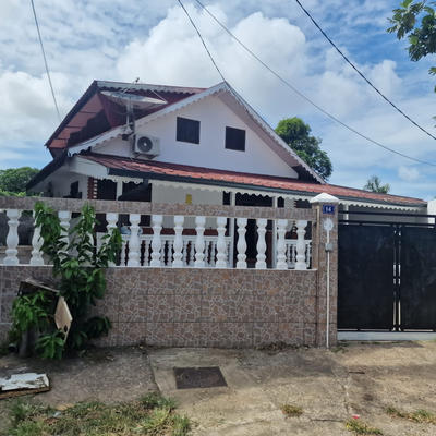 Maison - 15 m² - 5 pièces