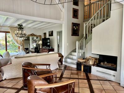 Maison - 142 m² - 5 pièces