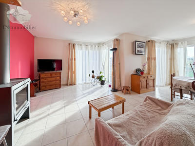 Maison - 76 m² - 4 pièces