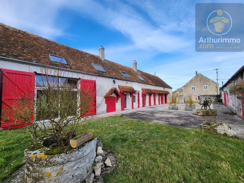 Maison - 286 m² - 9 pièces