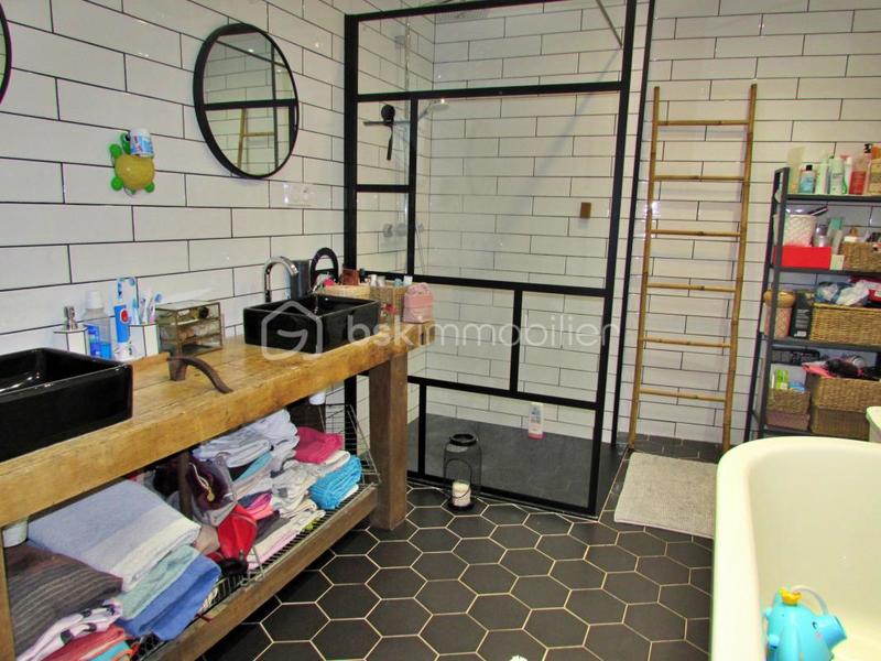 Maison de village - 114 m² - 4 pièces